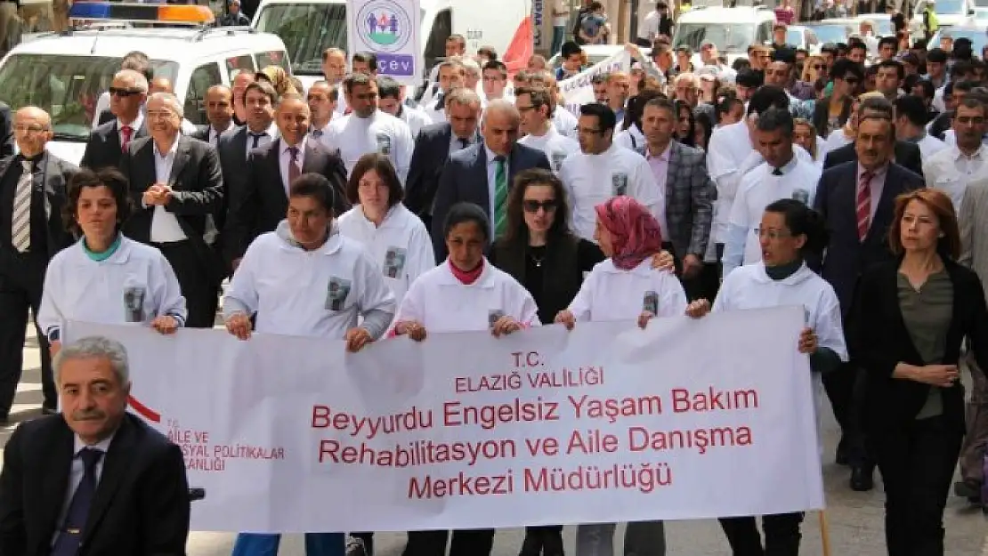 Engelliler Haftası Nedeniyle Yürüyüş Yapıldı