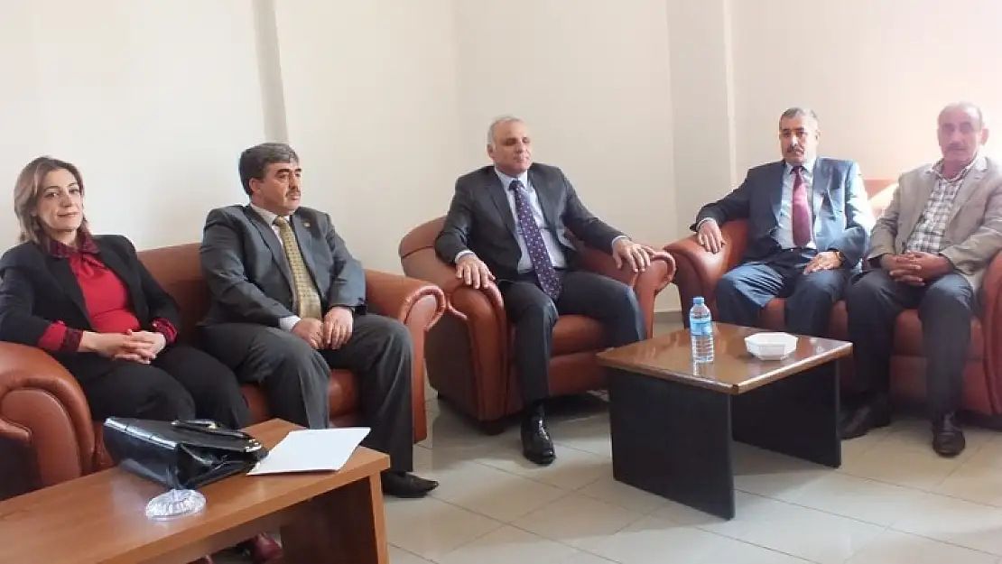 Validen İl Genel Meclisine Nezaket Ziyareti