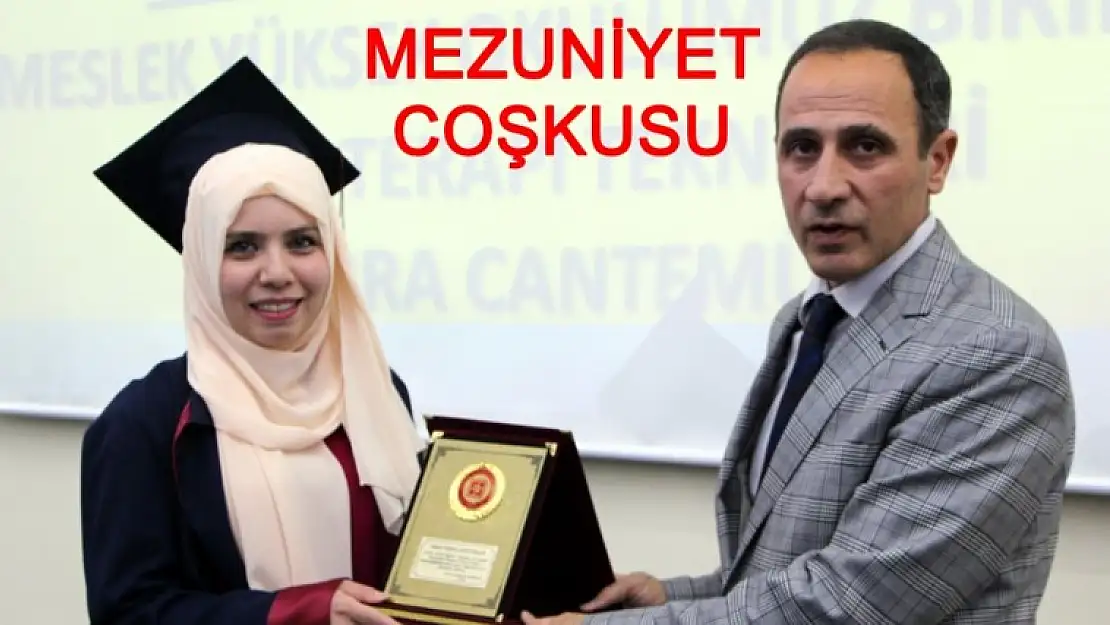 Genç Sağlıkçılar Mezun Oldu