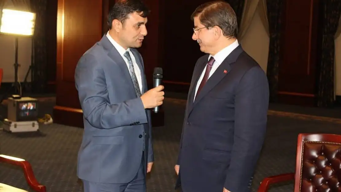 Elazığlı Bir Basın Mensubu İlk defa Ana Uçağında..
