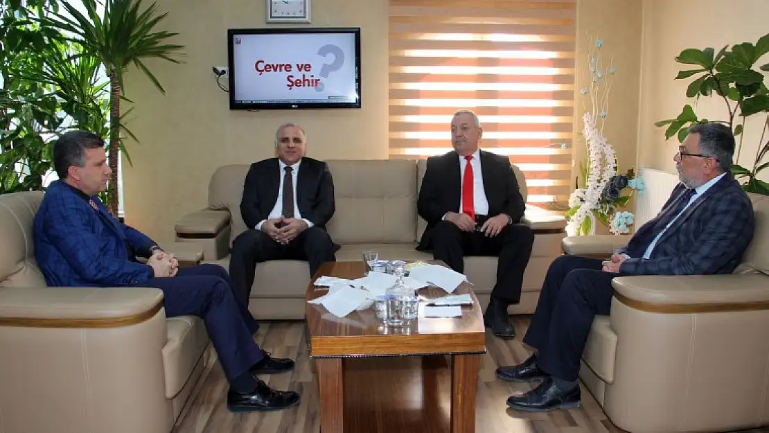 Vali Zorluoğlu'ndan Ak Partiye Ziyaret