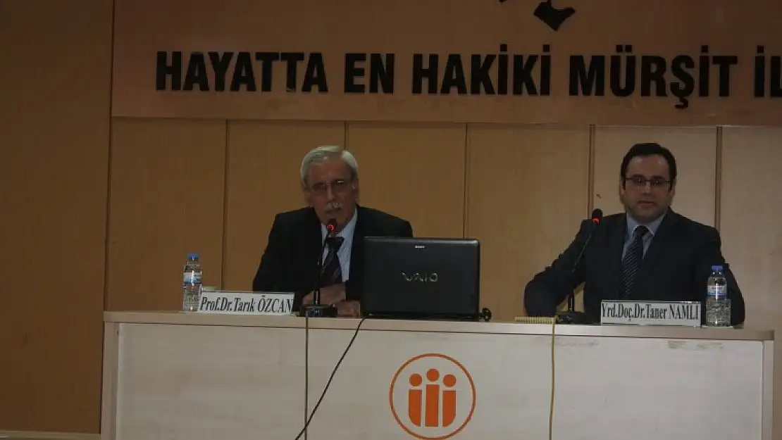 Malatya'da Tarık Özcan Şiirleri Konuşuldu