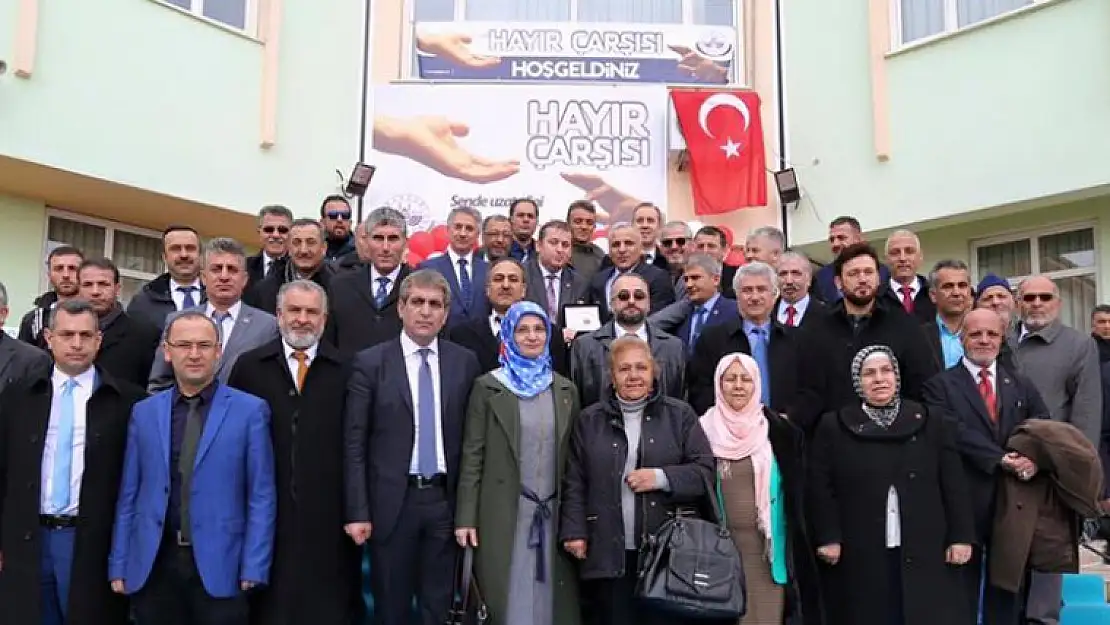 Elazığ Belediyesi Hayır Çarşısı Açıldı