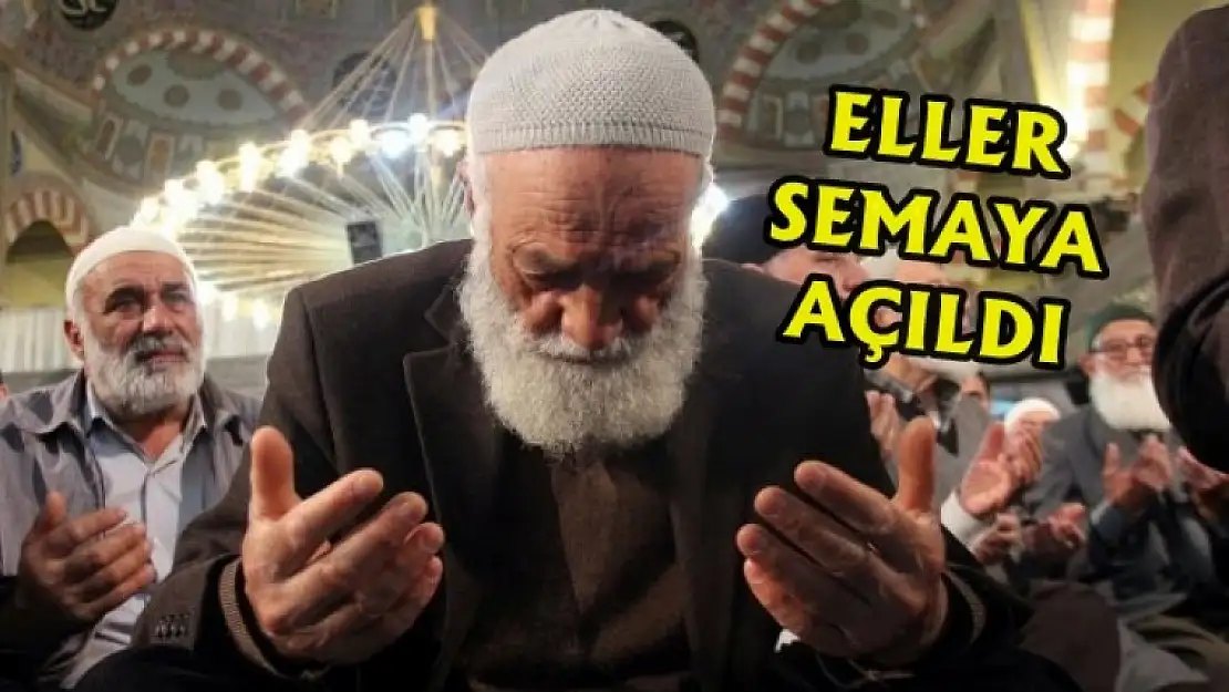 Camiler Doldu Taştı