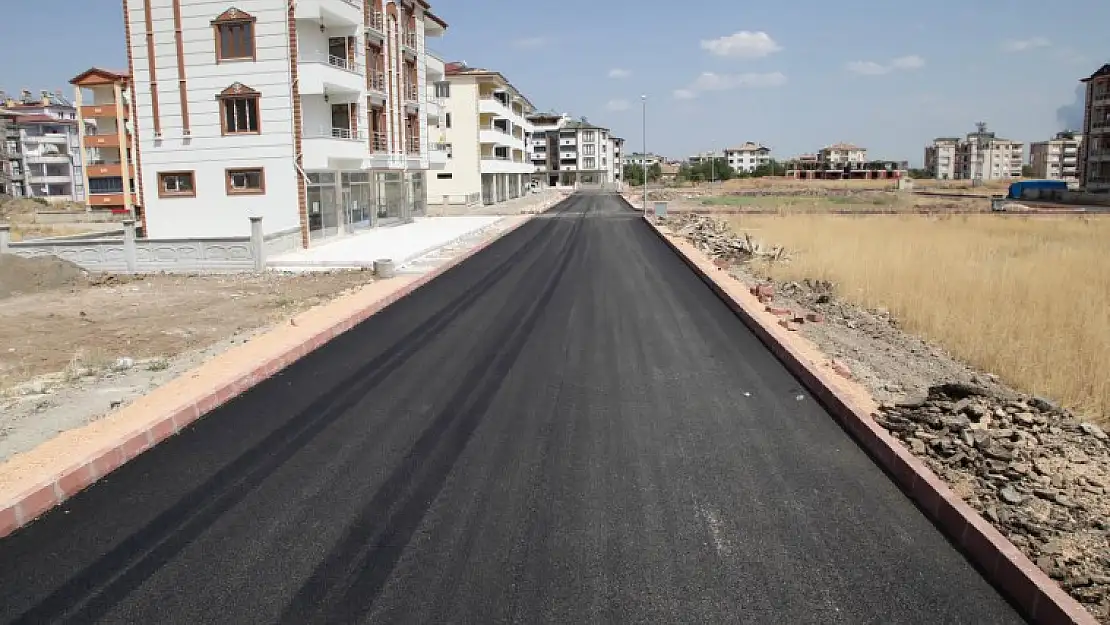 Ataşehir Mahallesinde Sokaklar Asfaltlanıyor