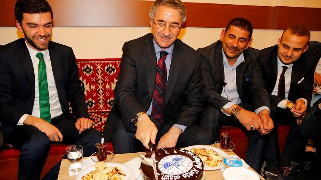 Başkan Yanılmaz Gençlerle Buluştu