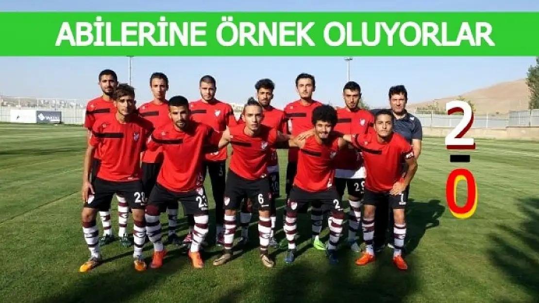 Genç Gakgoşlar Ezdi Geçti!