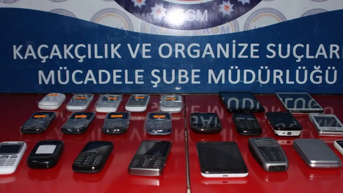 Emniyetten Cep Telefonu Operasyonu