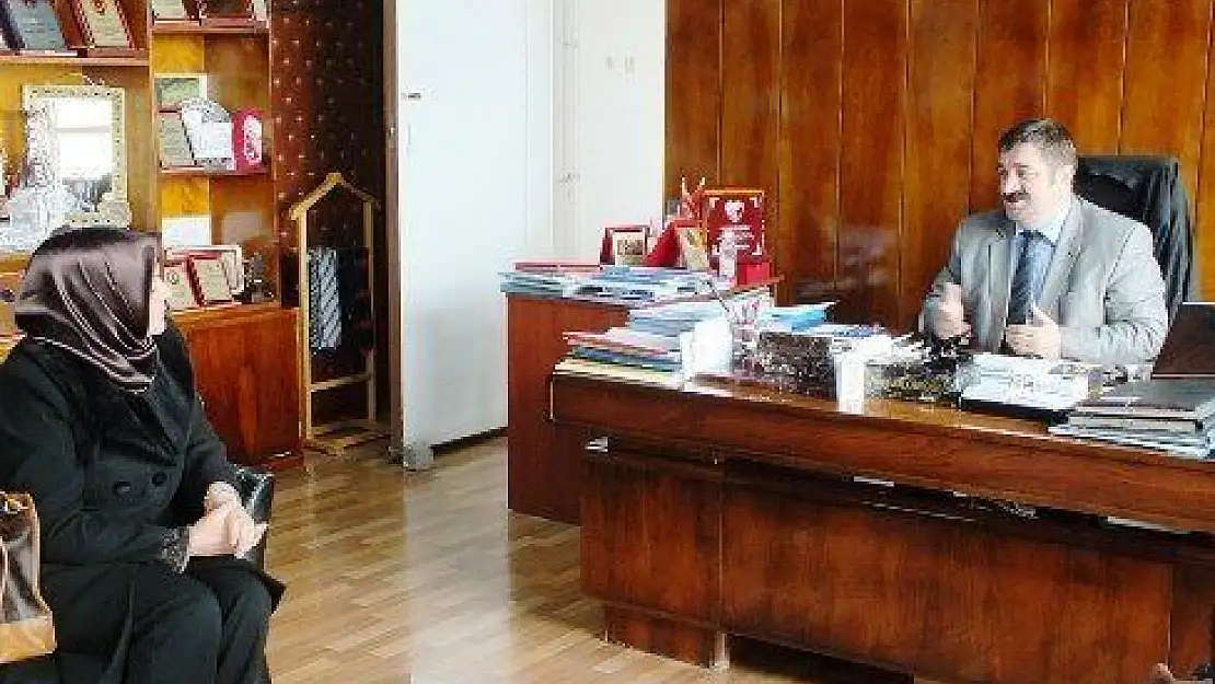 Bayan Muhtardan Ziyaret