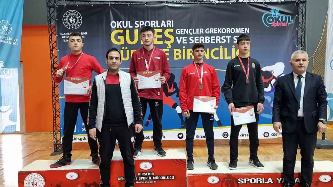 Güreşte Elazığlı sporculardan önemli başarı