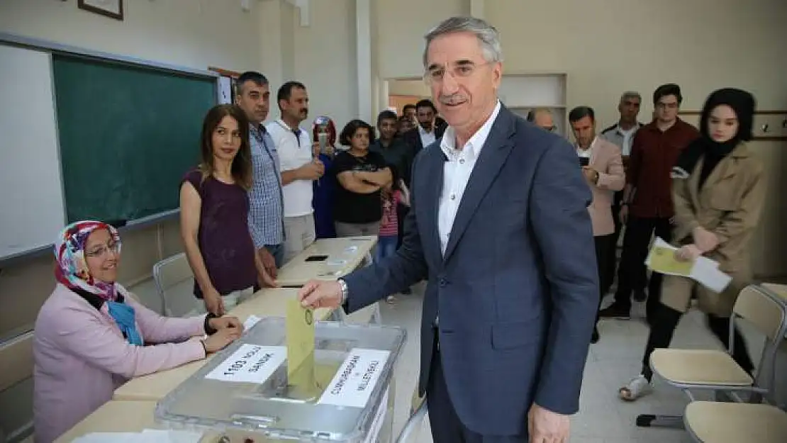 Başkan Yanılmaz Oyunu Kullandı