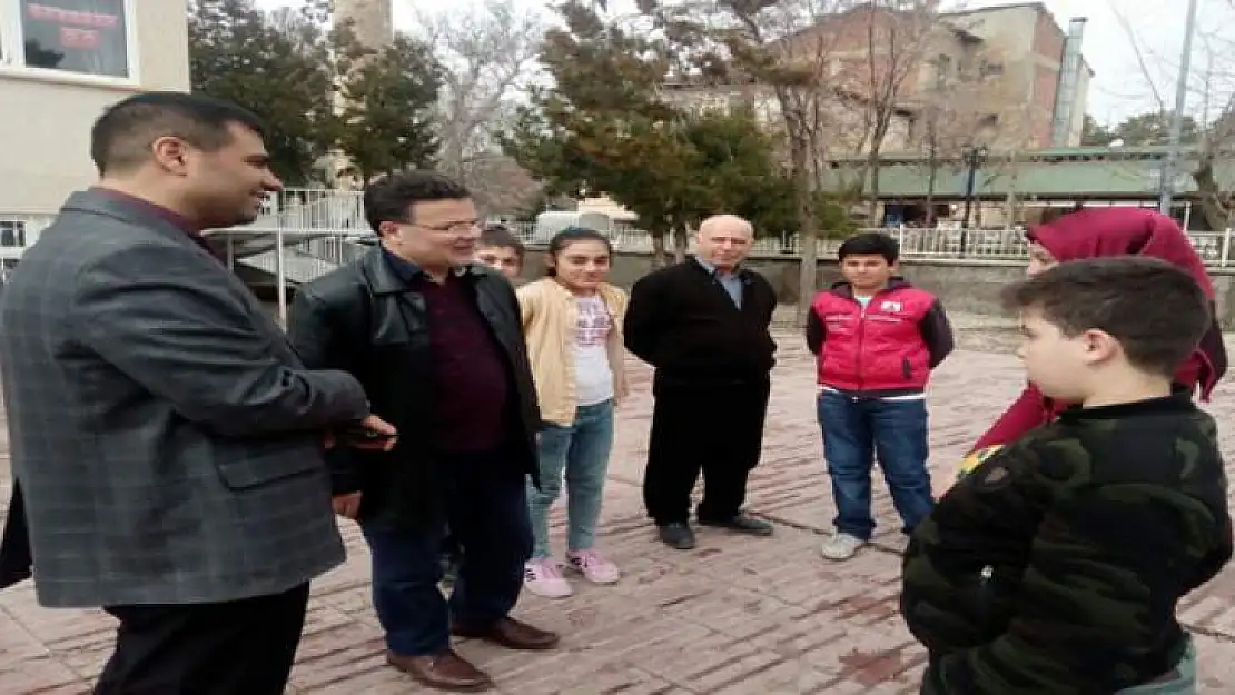 Gök'ten 'Elazığ Her Yerde Okuyor' Kampanyasına Destek