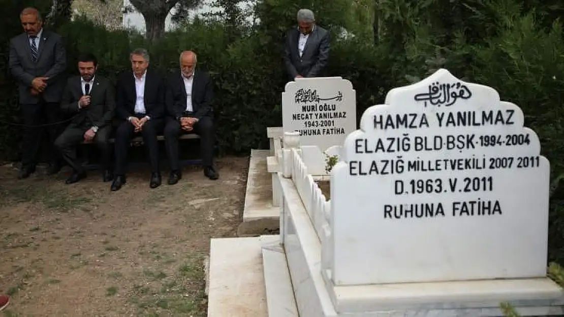 Hamza Yanılmaz Kabri Başında Anıldı