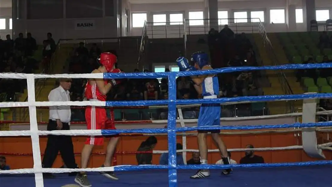 Okulsporları Boks Gençler Müsabakaları Tamamlandı