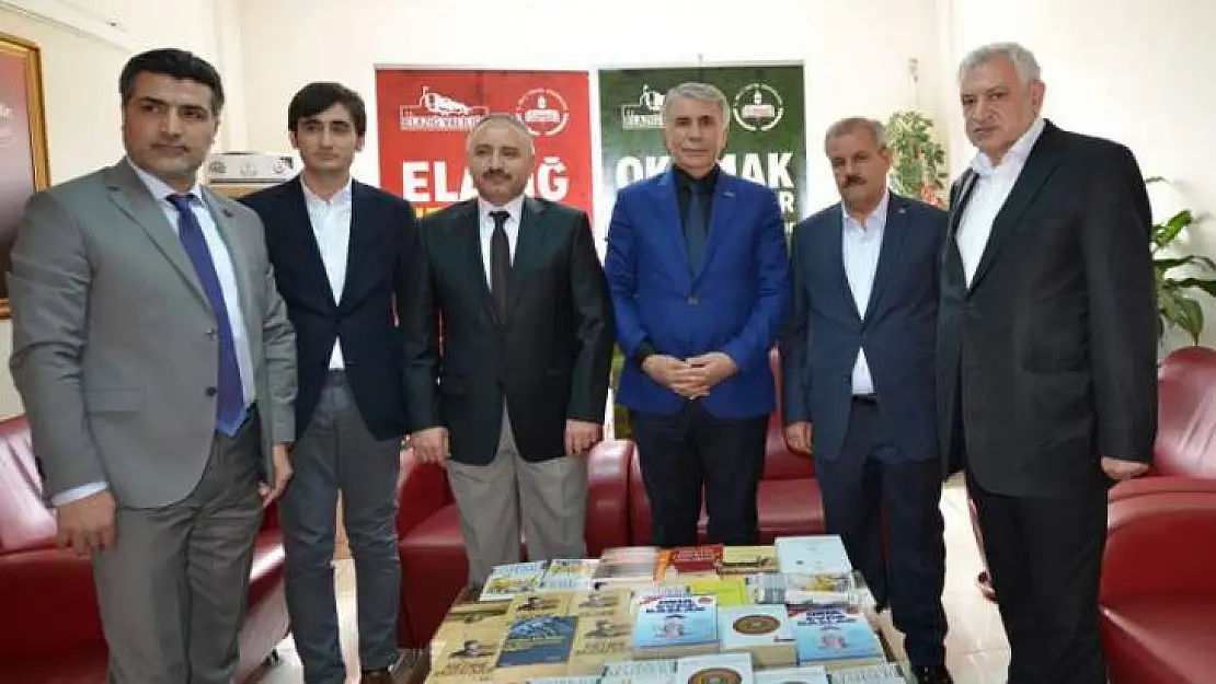 MÜSİAD'dan 'Elazığ Her Yerde Okuyor' Kampanyasına Destek