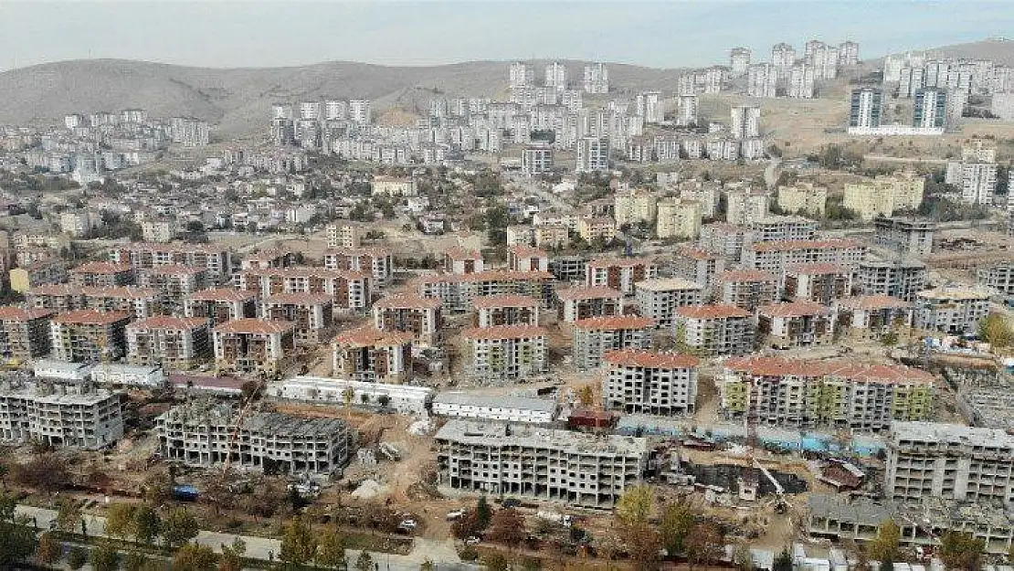 Hem yıkım, hem yapım çalışması sürüyor, bir mahalle 2 bin 251 konutla hızla dönüşüyor