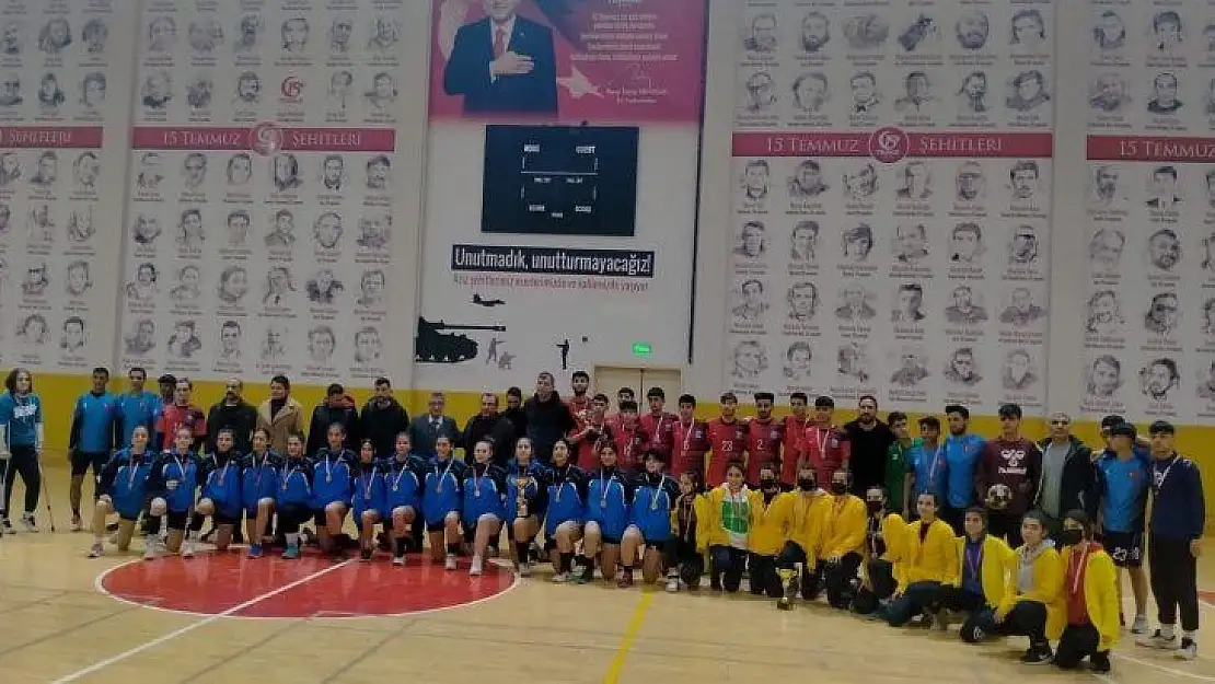 Hentbol grup müsabakaları