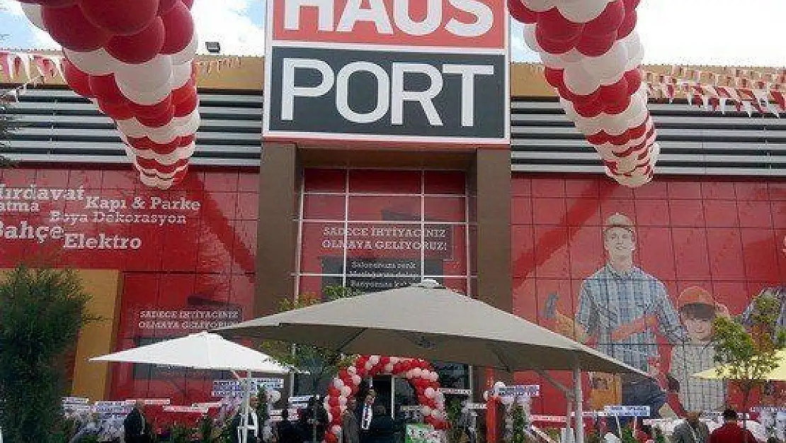 Hausport  Yapı Market'e VİP Açılış