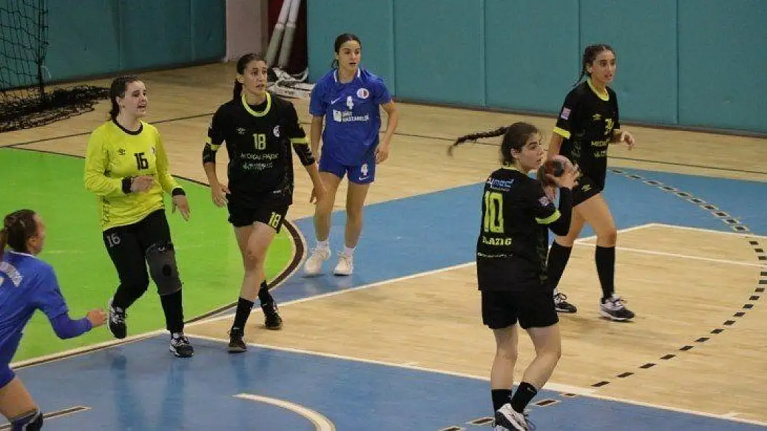 Kadınlar Hentbol Süper Ligi: Elazığ Sosyal Yardımlaşma: 24 - Anadolu Üniversitesi: 32