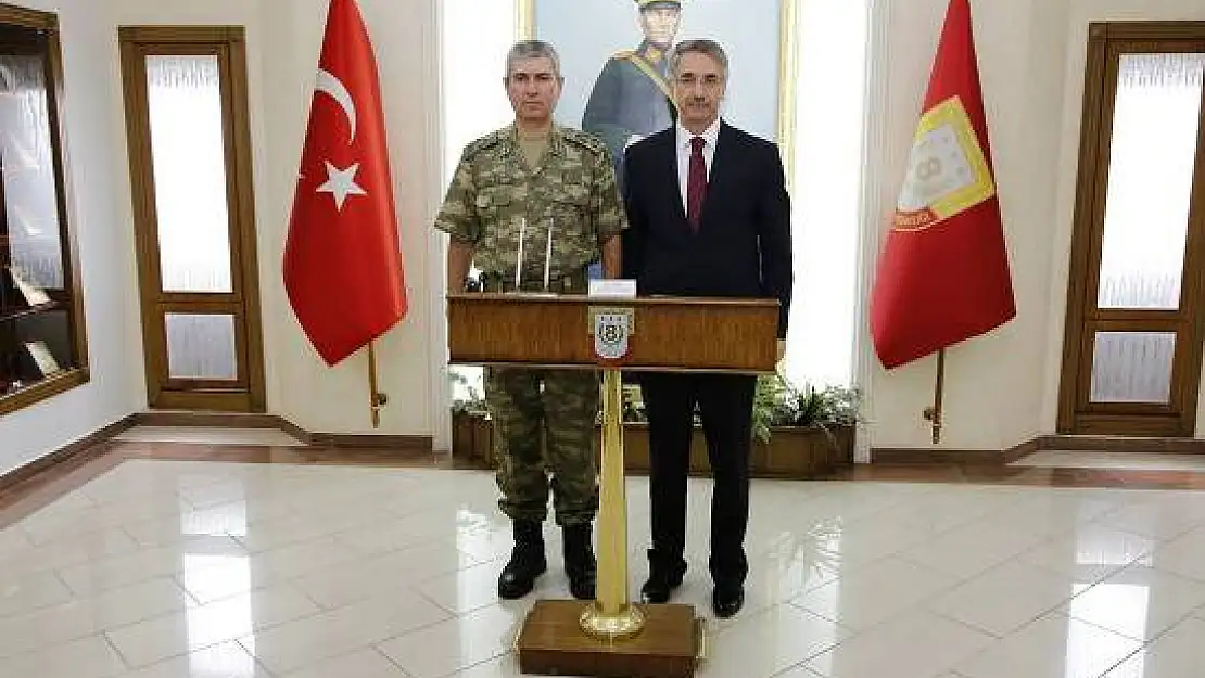 Başkandan Korg. Uyar'a Ziyaret