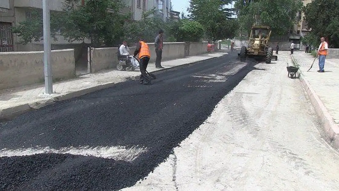 Kültür Mahallesi'nde Asfalt Çalışması