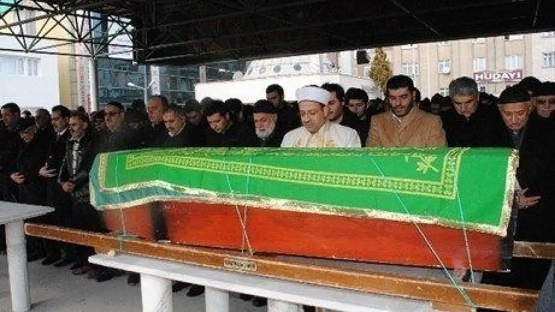 Özdemir Son Yolculuğuna Uğurlandı