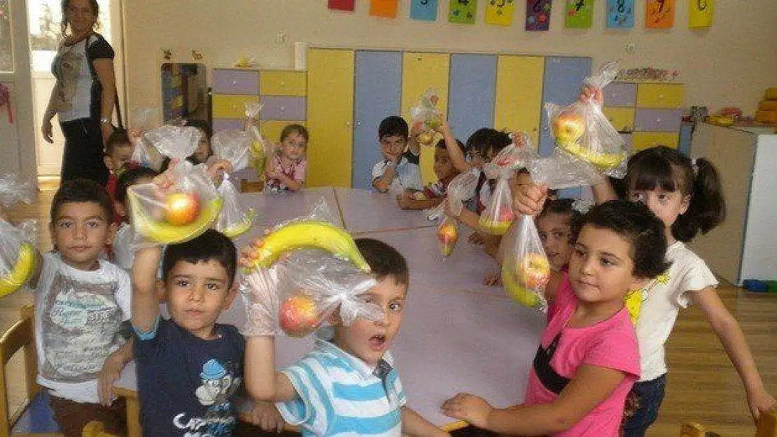 Kahvaltımı Yaptım Meyvem Çantamda