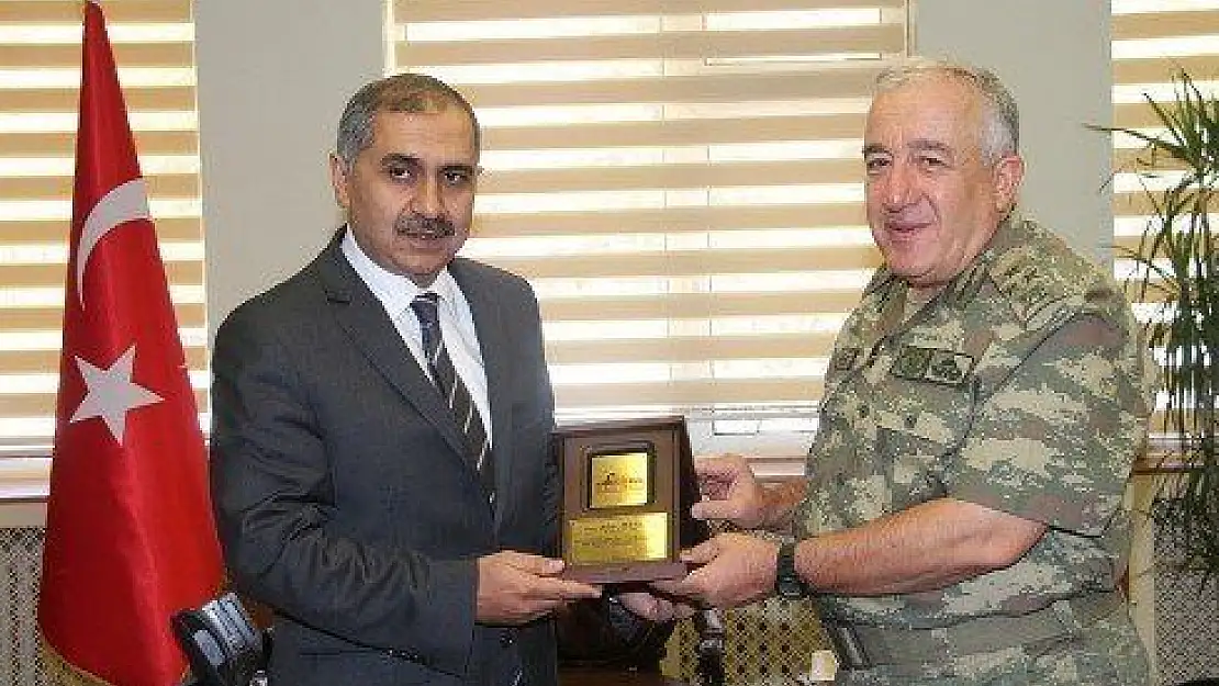 Akbaş'tan Vali Koçak'a Veda Ziyareti