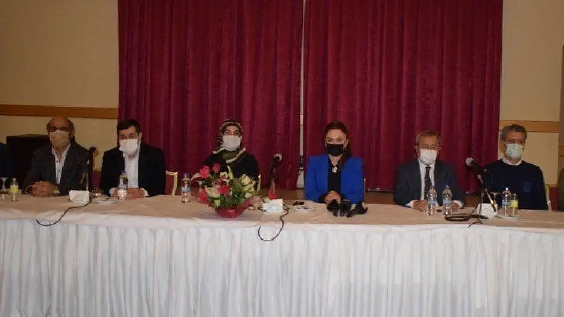 Özel Okullar Platformu Başkanı Düşmez,'Rengimizin maviye dönmesi için gayret gösterin'