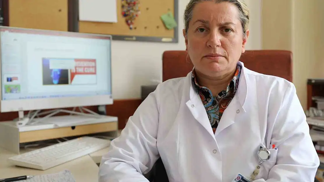 Prof. Dr. Uğur, 'Sağlık bireyde 1 çay kaşığını geçmeyecek şekilde, rafine iyotlu tuz kullanılması önerilmektedir'