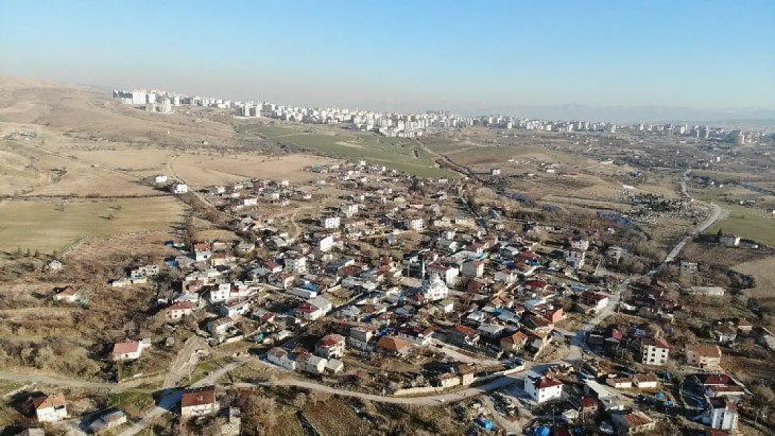 Referanduma giden o köy,  mahalle olmanın mutluluğu yaşıyor