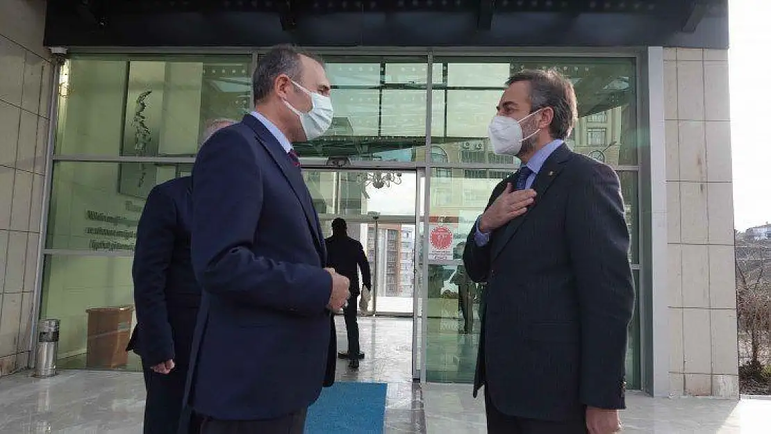 Rektör Göktaş Elazığ TSO Yönetimiyle bir araya geldi