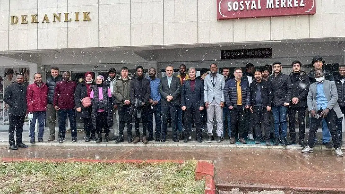 Fırat Üniversitesi rektörü Göktaş