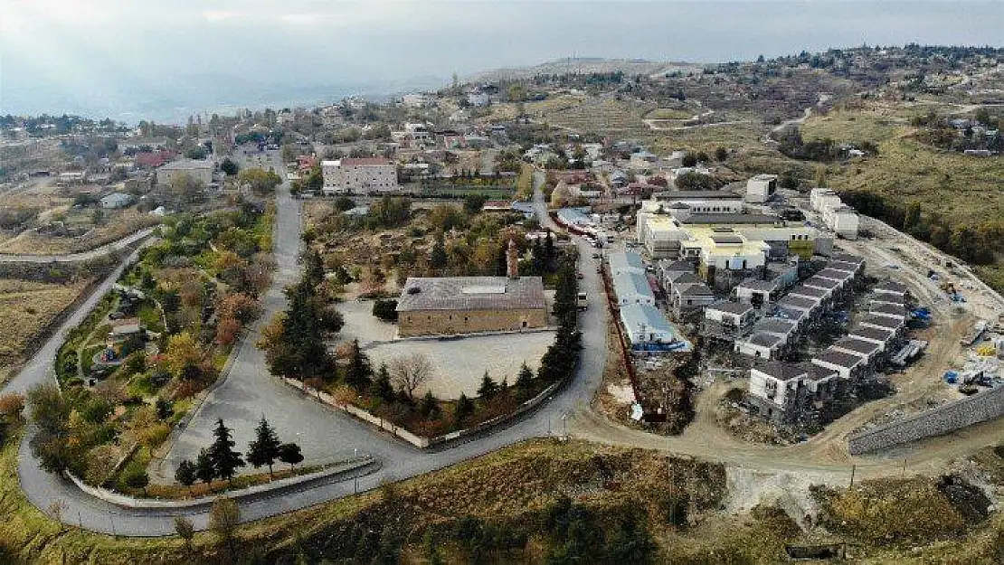 Sessizliğe bürünen medeniyetler beşiği Harput'ta sonbahar güzelliği