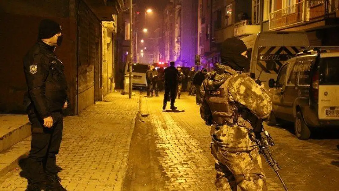 Sokak Arasında Silahlı Kavga: 1 Ağır Yaralı