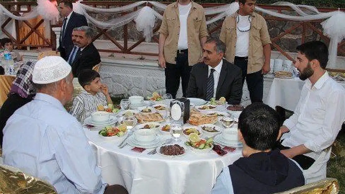 Suriyeliler İftarda Buluştu