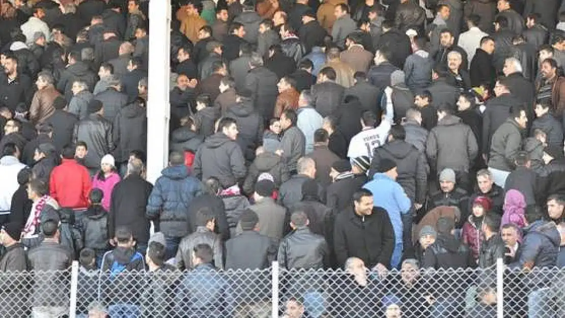 Taraftardan TFF'ye Protesto!