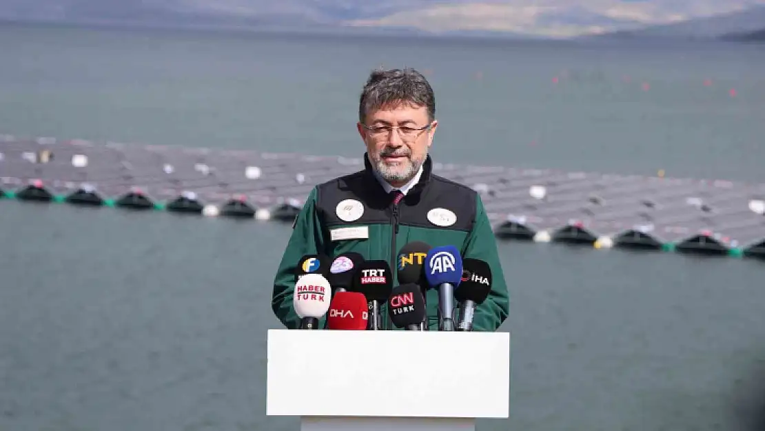 Tarım ve Orman Bakanı Yumaklı, Yüzer GES Projesini inceledi