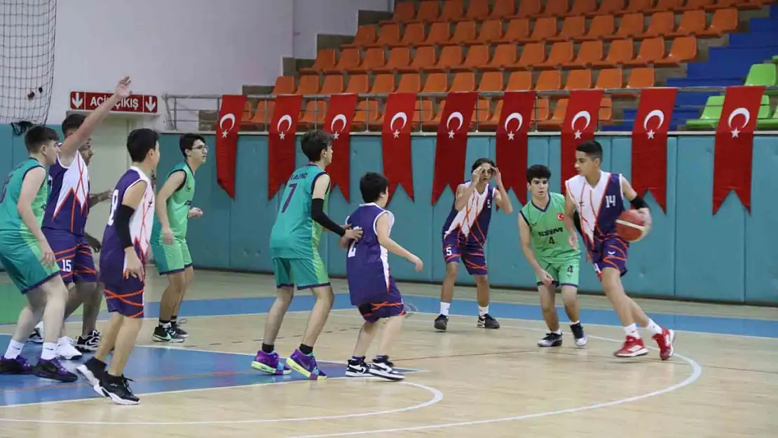 U16 basketbol yerel lig müsabakaları tamamlandı