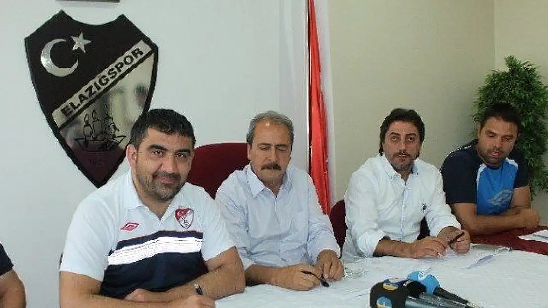 Ümit Özat İmzayı Attı