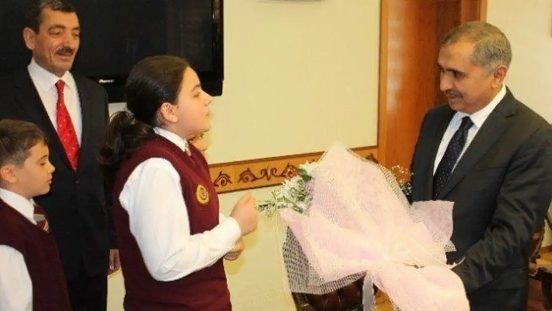 23 Nisan Coşkuyla Kutlandı