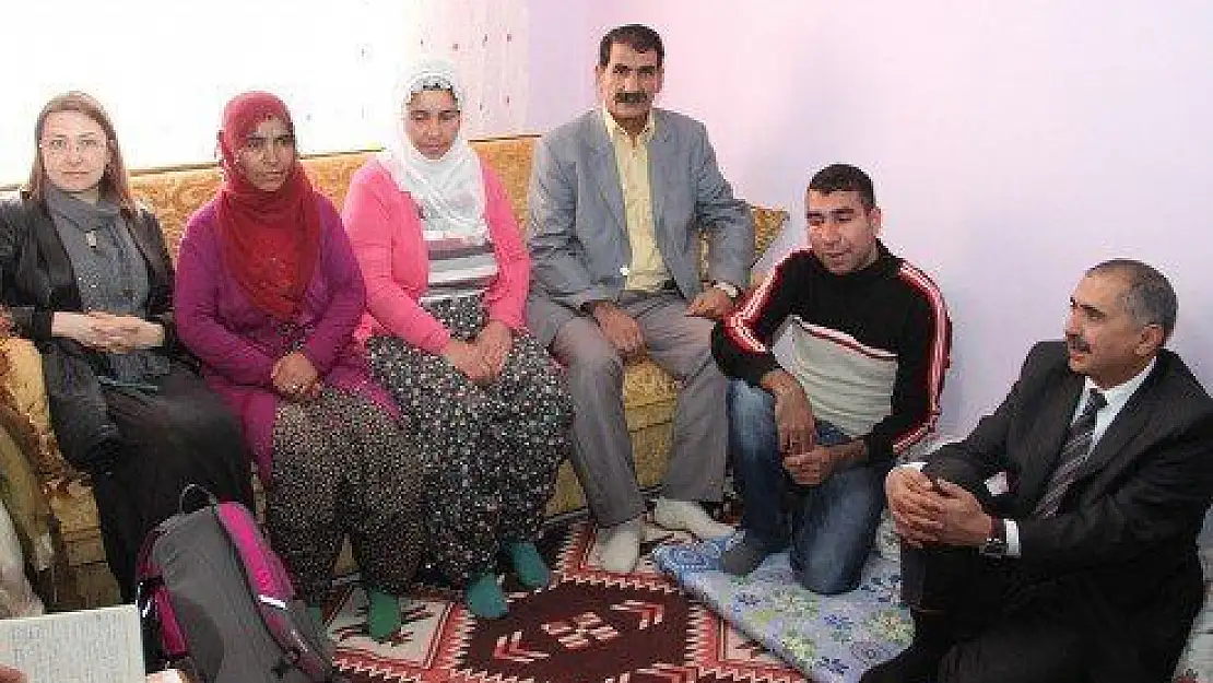 Koçak'tan Romanlara Ziyaret