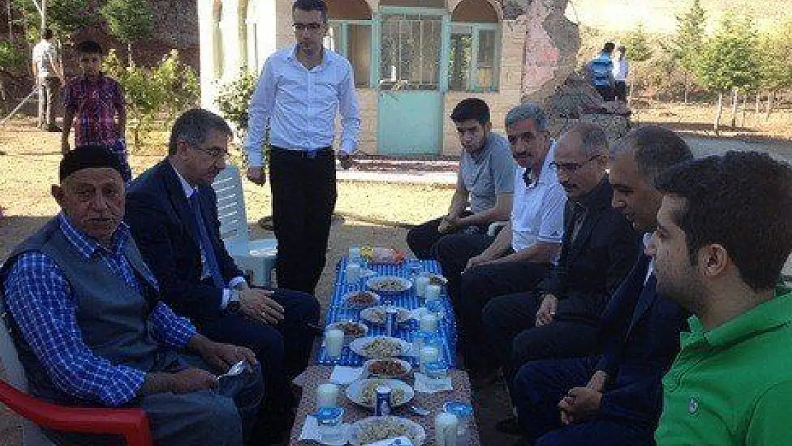 Yanılmaz'dan Dergahta Kahvaltı