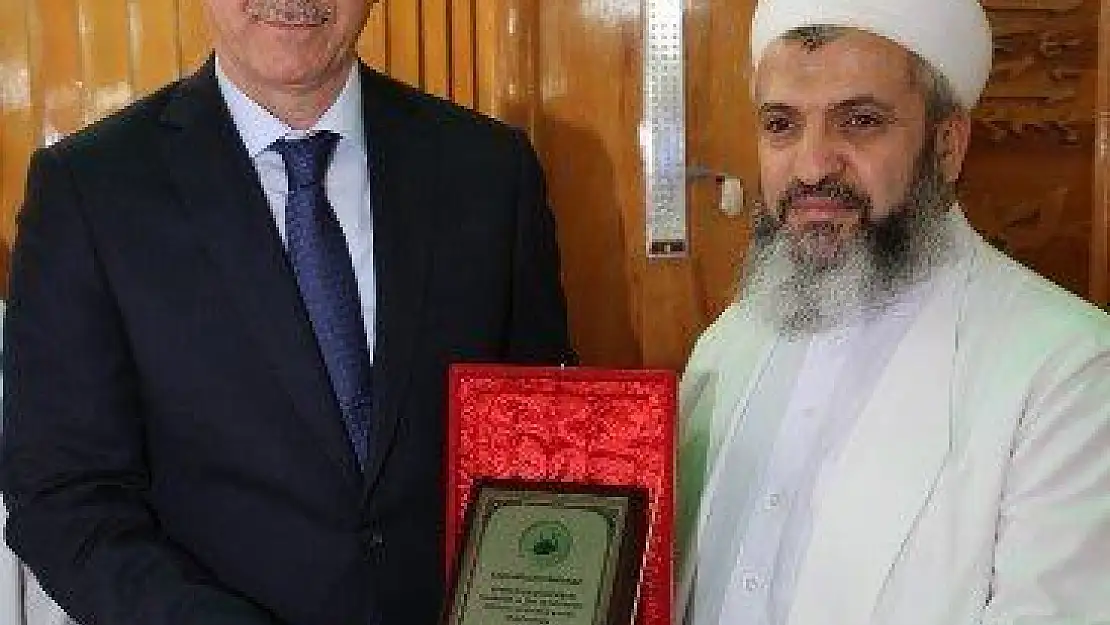 Bölge Camisinden Yanılmaz'a Plaket