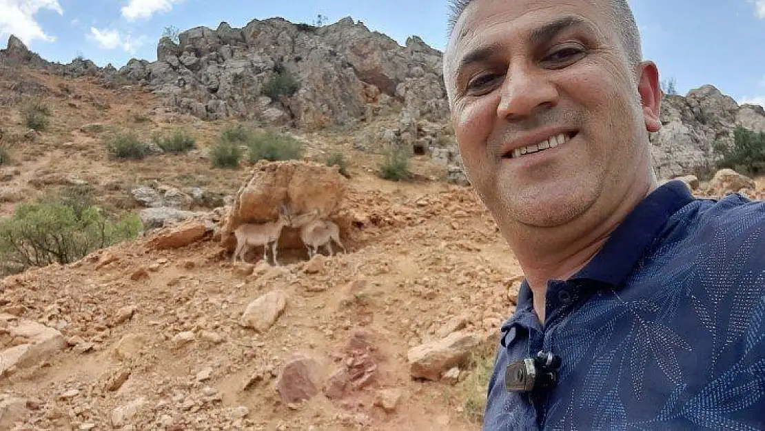 Yolda gördüğü dağ keçileri ile diyaloğu ile gündem olmuştu, o anları anlattı