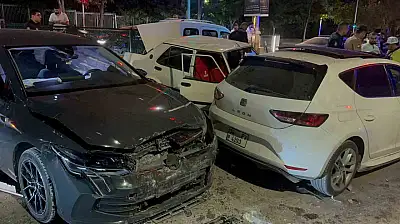 Elazığ'da zincirleme trafik kazası