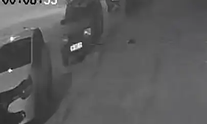 8 kişinin yaralandığı silahlı saldırı anı güvenlik kameralarına yansıdı