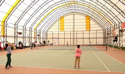 Elazığ'da tenis müsabakaları tamamlandı