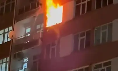 Elazığ'daki apartman yangını paniğe neden oldu