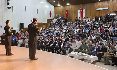 SOLOTÜRK ekibi öğrencilerle buluştu